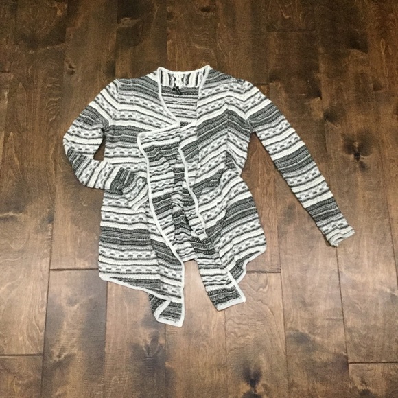 Maurices Sweaters - Maurice’s cardigan medium